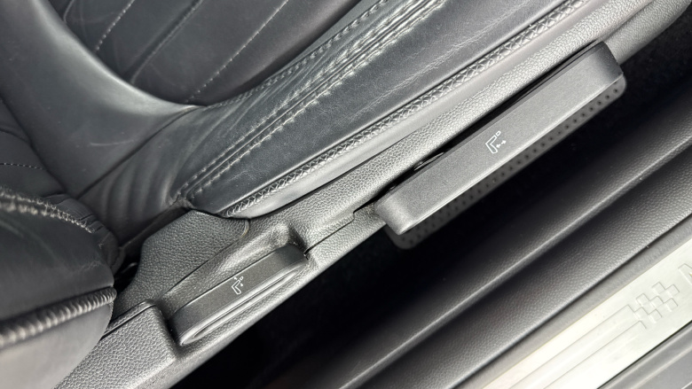 MINI Hatchback 2.0 Cooper S Exclusive II 3dr Auto Petrol Hatchback